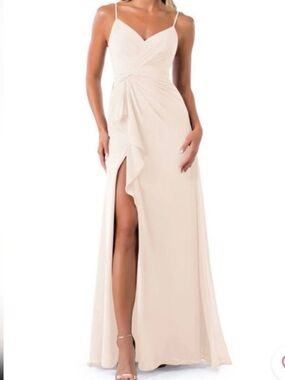 Azazie Elegant Cream Spaghetti-Strap Evening Gown size A6